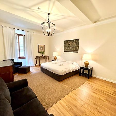 Tintori Elegant Apartment Firenze Bagian luar foto