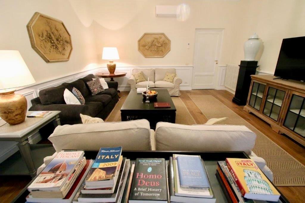 Tintori Elegant Apartment Firenze Bagian luar foto